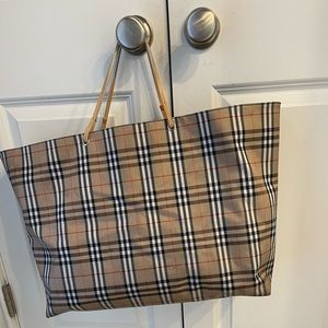 Burberry tote bag